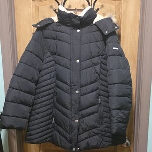 Laundry By Shelli Segal Black Puffer Coat with Faux Fur